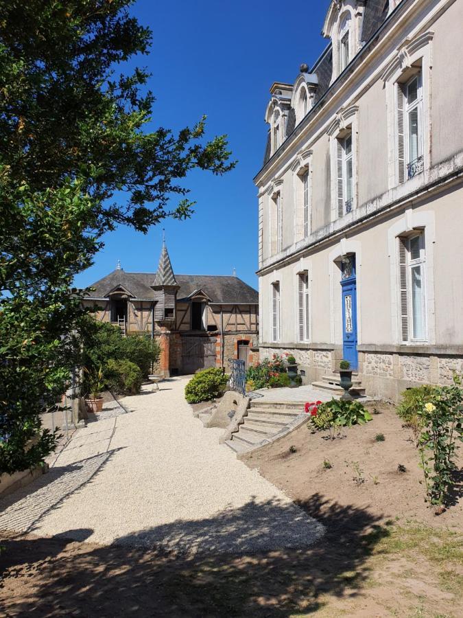 Les 5 Escales Bed and Breakfast Parthenay Eksteriør billede