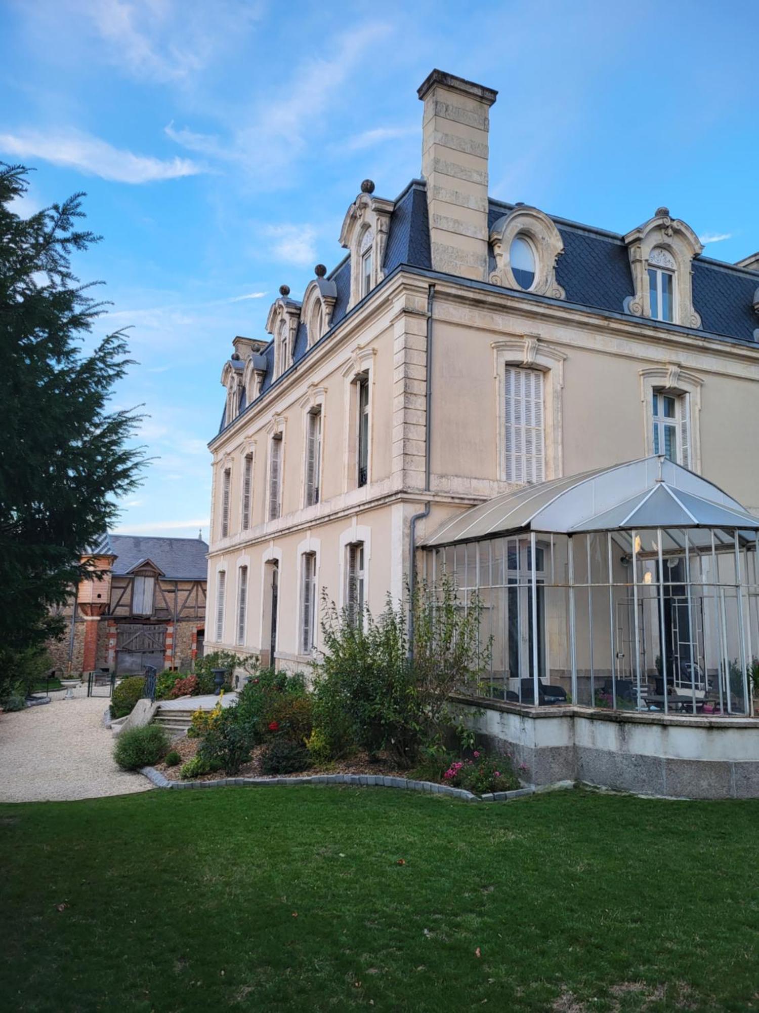 Les 5 Escales Bed and Breakfast Parthenay Eksteriør billede