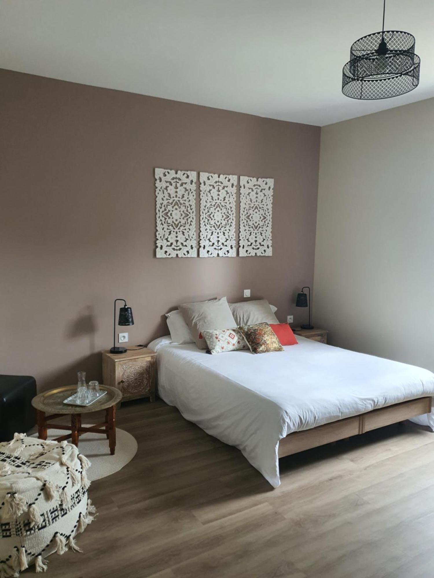 Les 5 Escales Bed and Breakfast Parthenay Eksteriør billede
